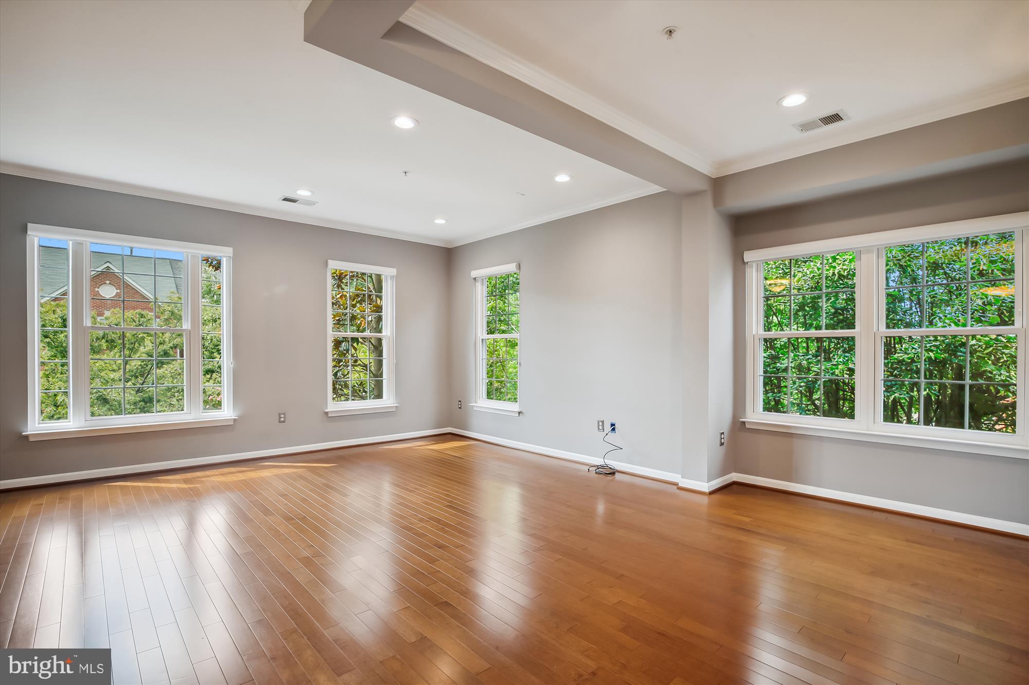 OLD TOWN GREENS - Residential Lease