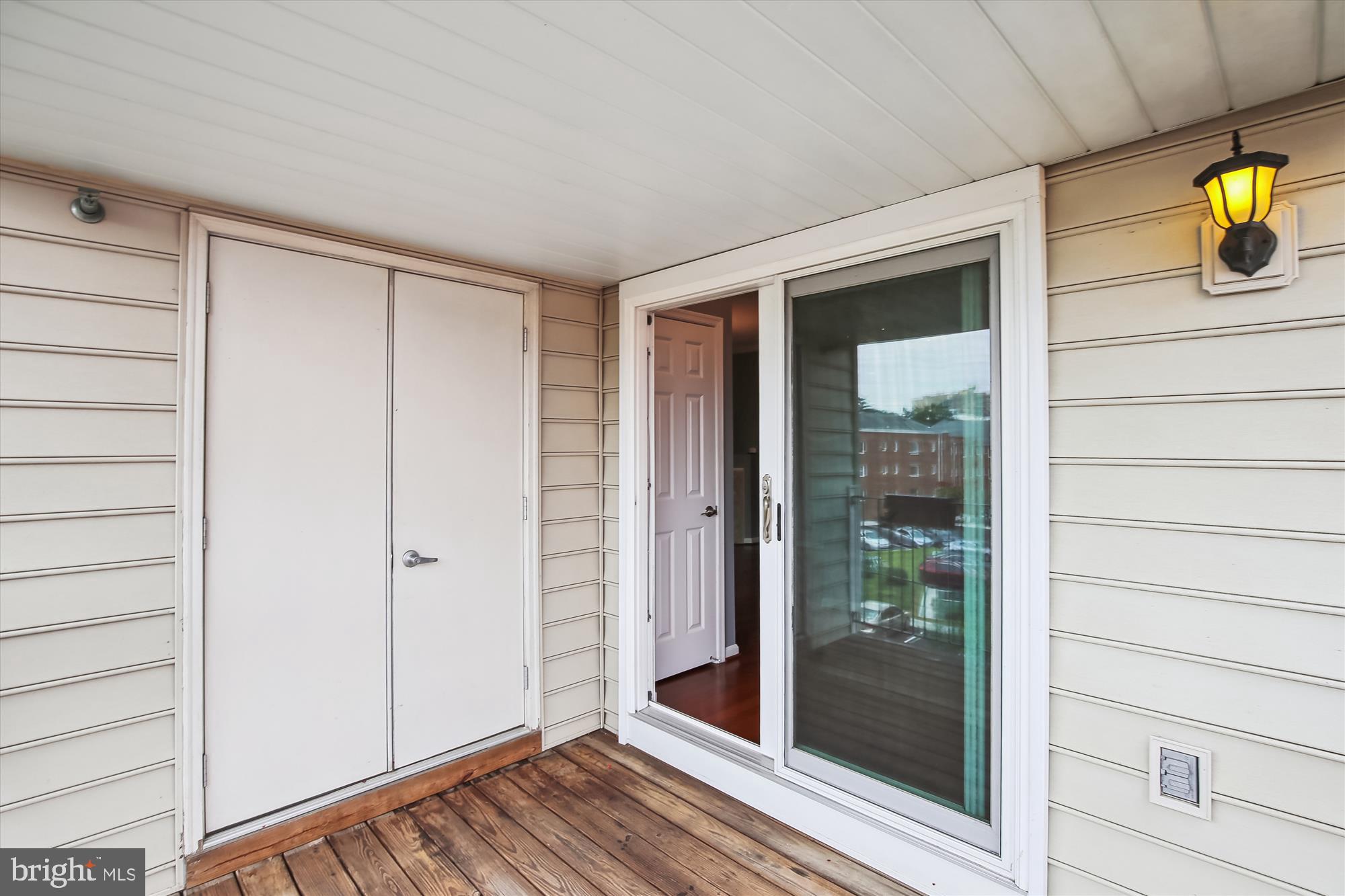 OLD TOWN GREENS - Residential Lease