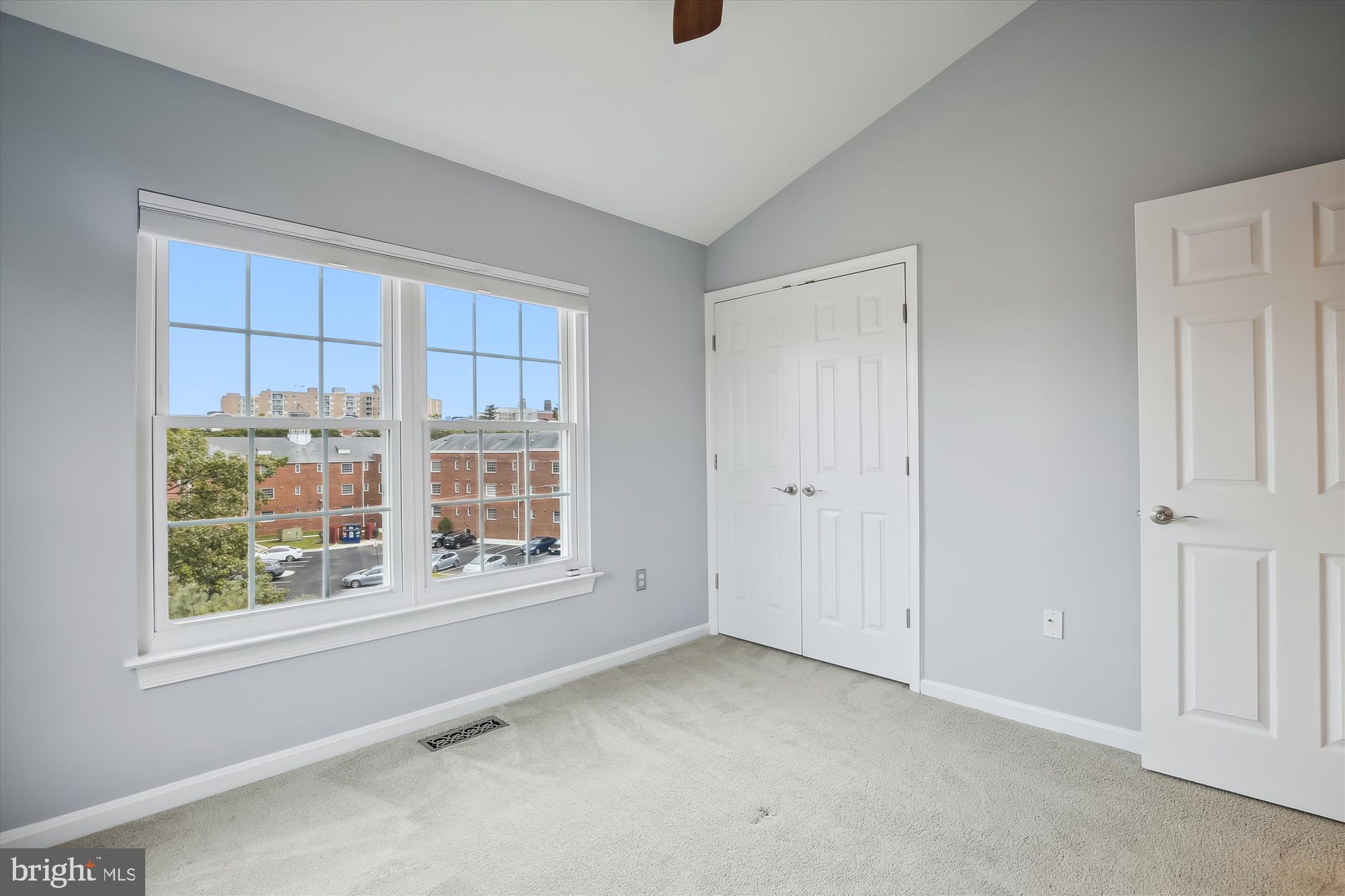 OLD TOWN GREENS - Residential Lease