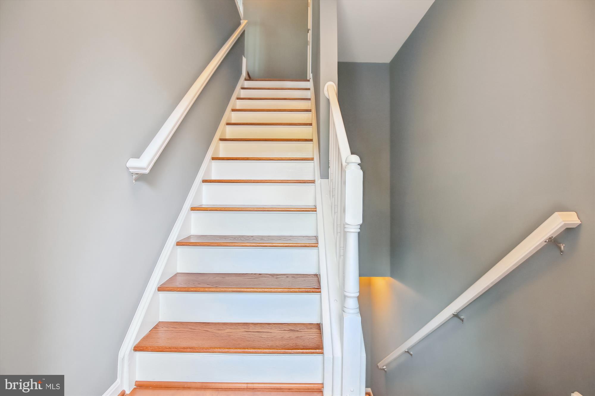 OLD TOWN GREENS - Residential Lease