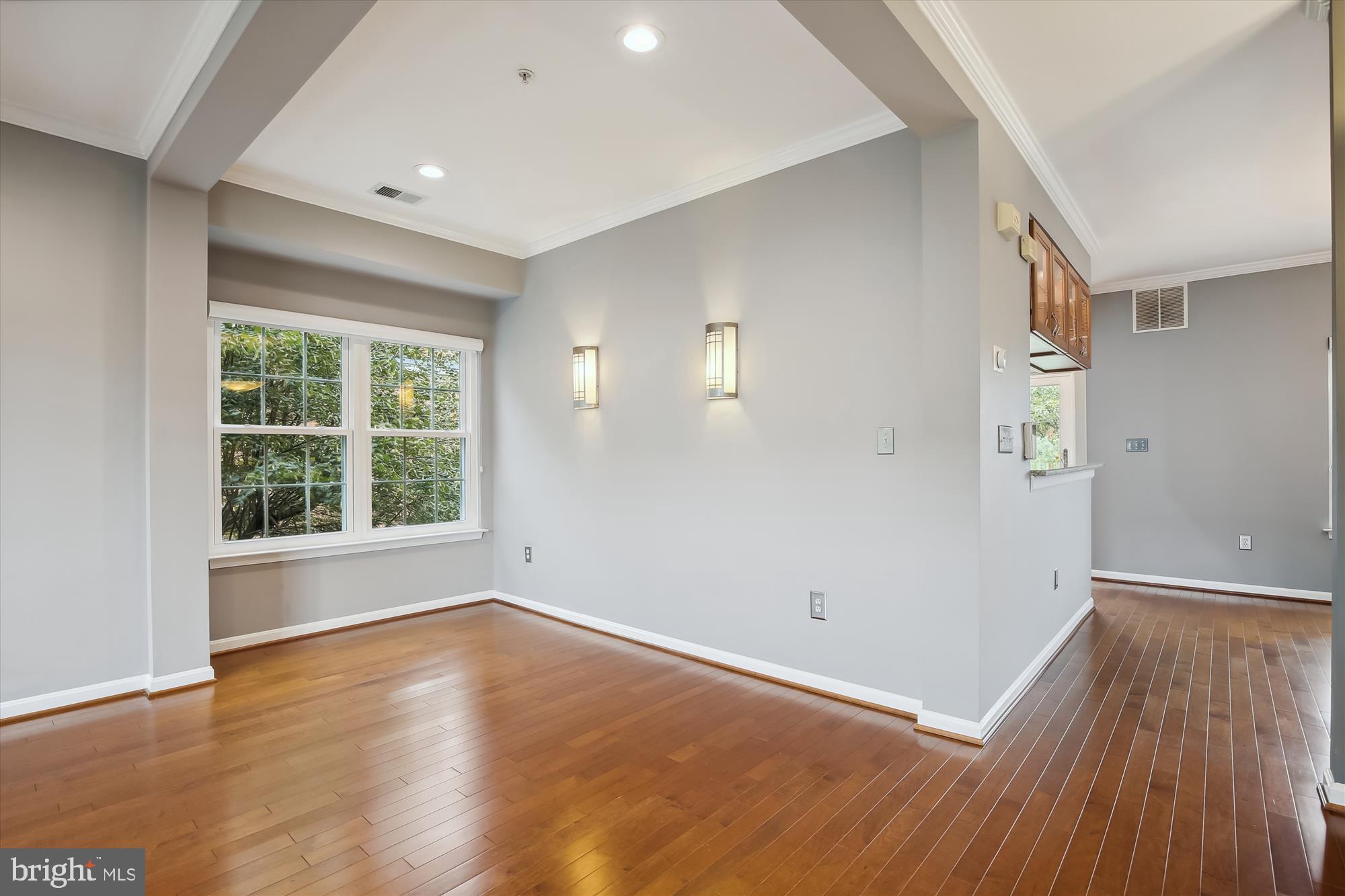 OLD TOWN GREENS - Residential Lease