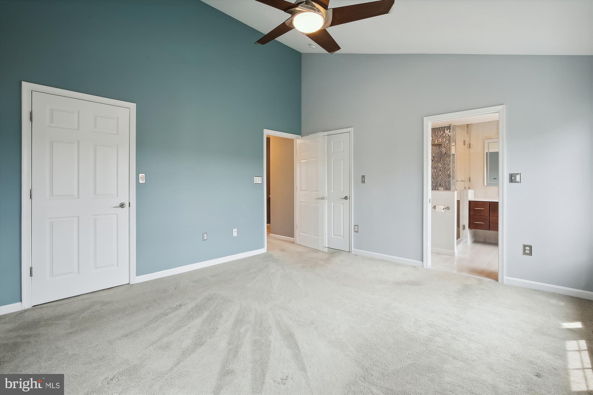 OLD TOWN GREENS - Residential Lease