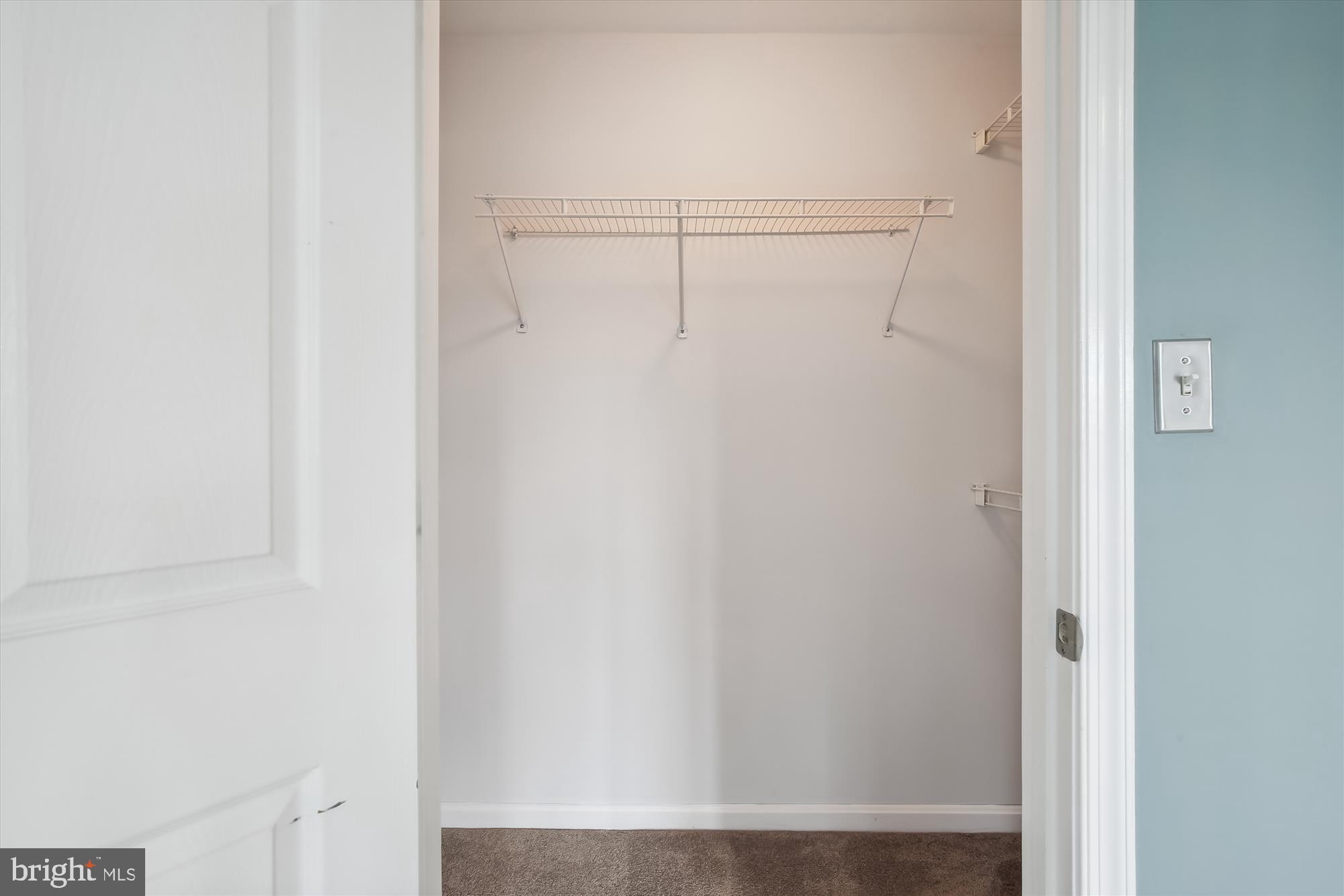 OLD TOWN GREENS - Residential Lease