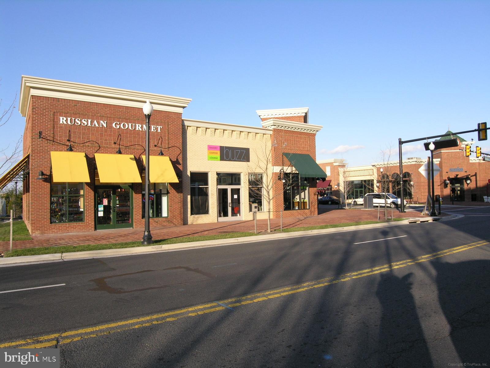 OLD TOWN GREENS - Residential Lease