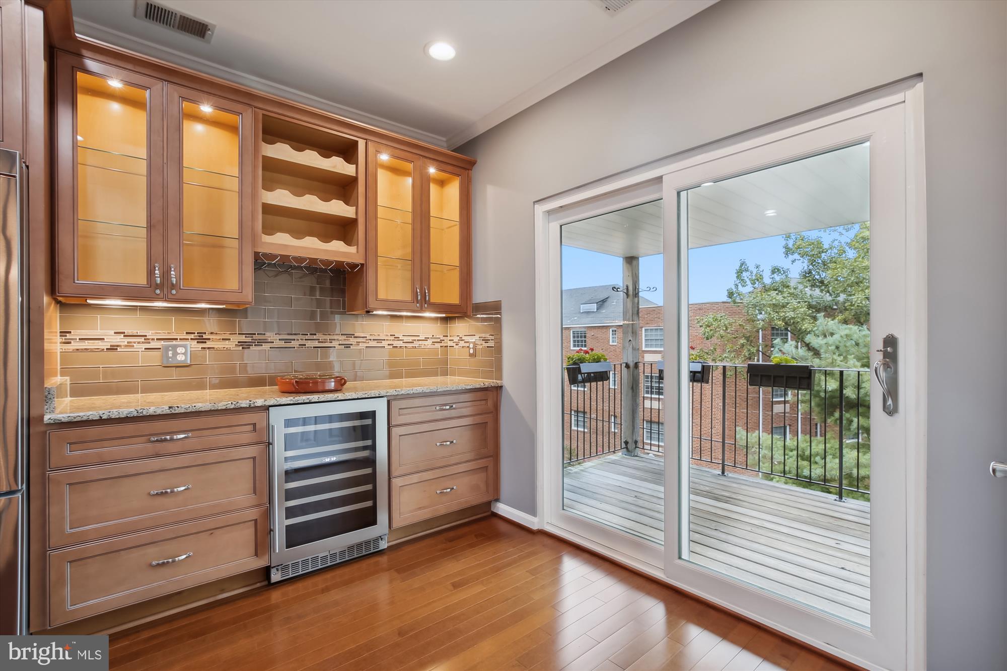 OLD TOWN GREENS - Residential Lease