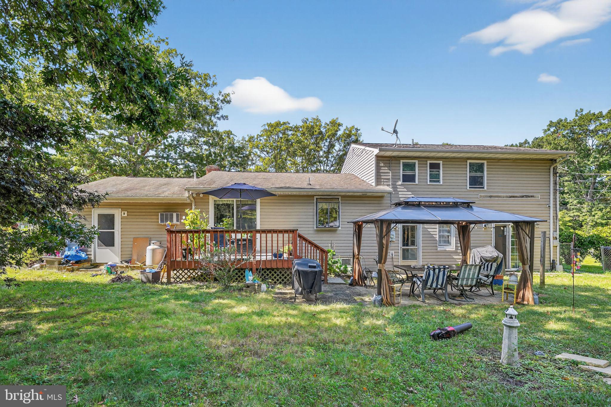 22860 MAPLE ROAD
