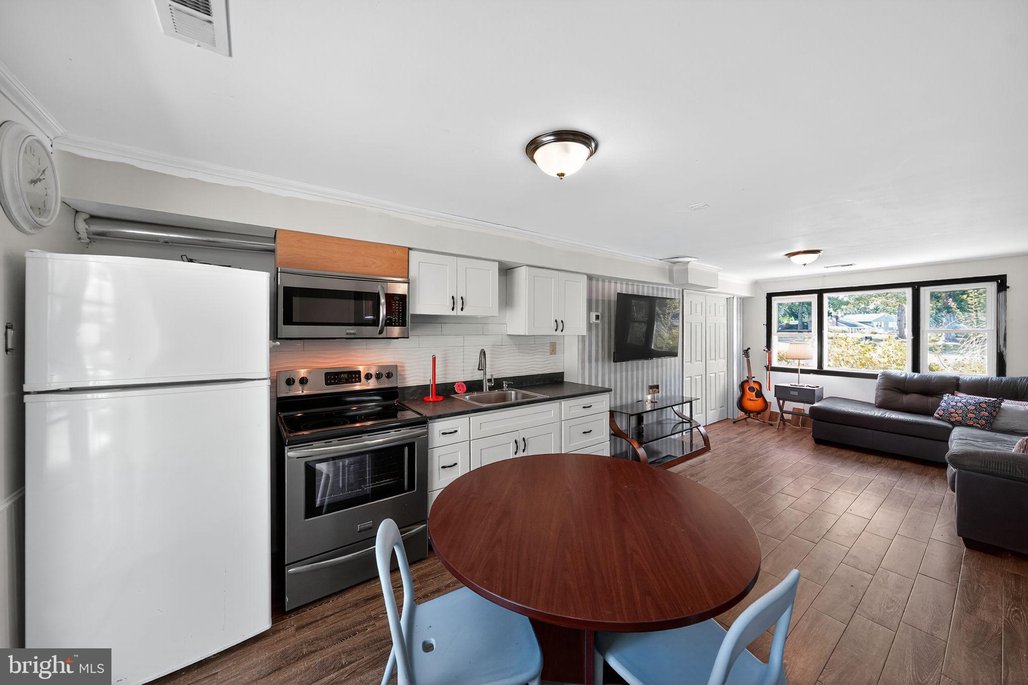 TOWN CREEK - Residential