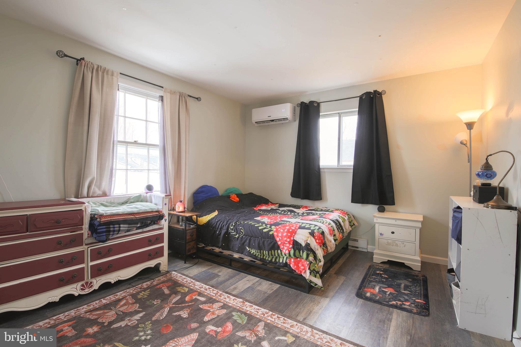 THOMAS ESTATES - Residential