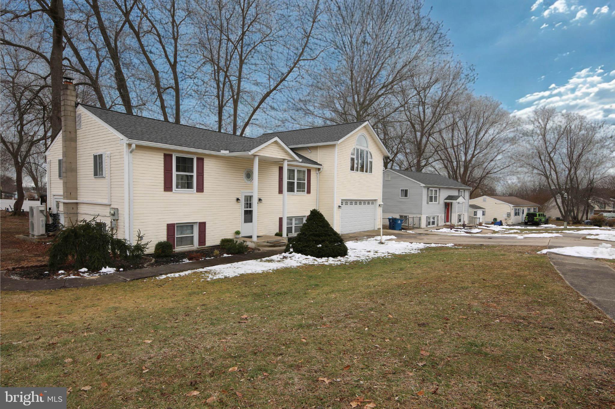 THOMAS ESTATES - Residential