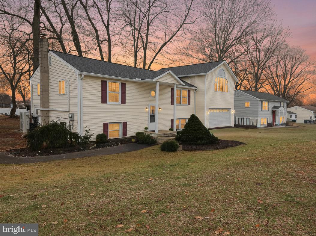 THOMAS ESTATES - Residential