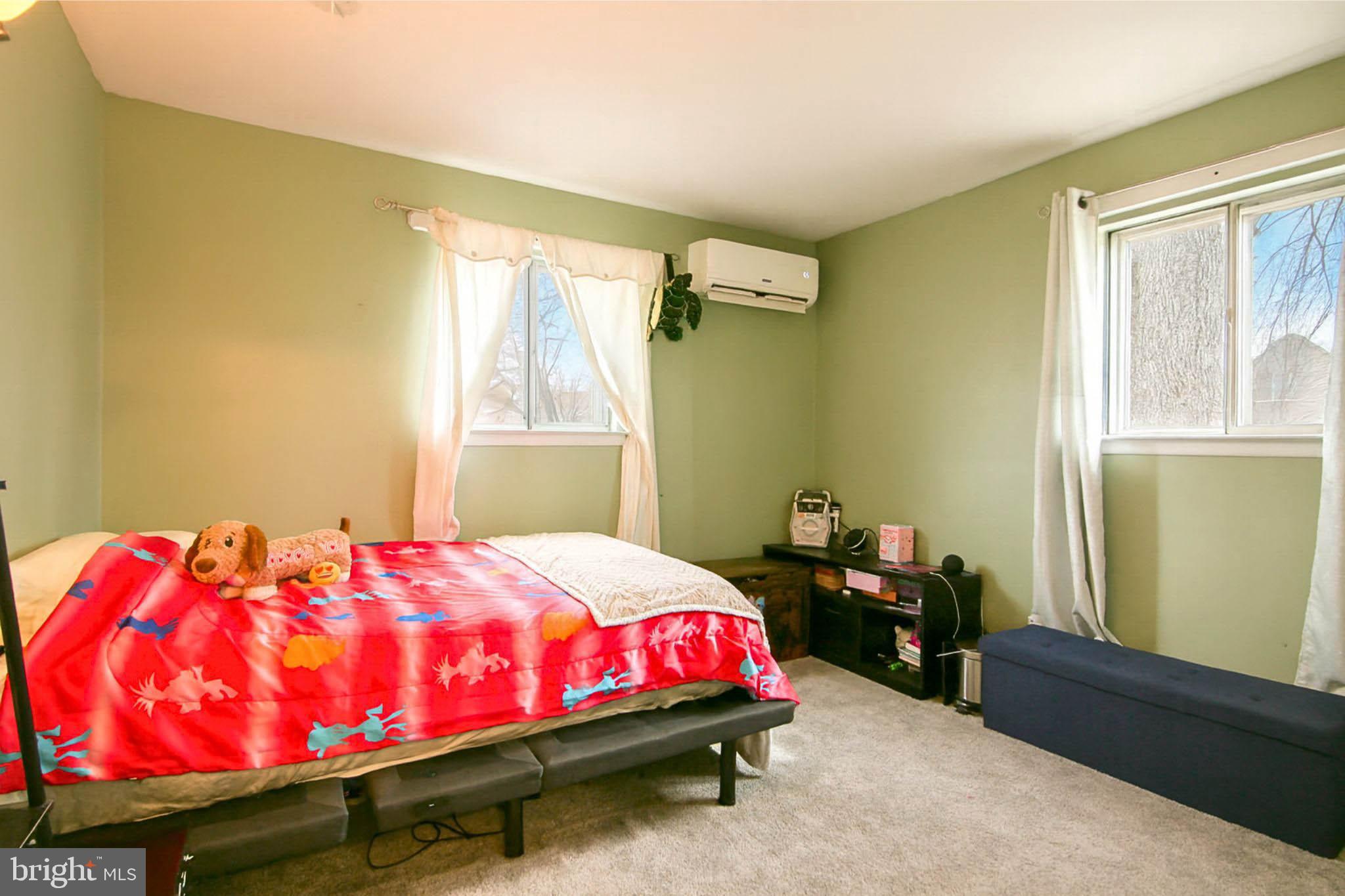 THOMAS ESTATES - Residential