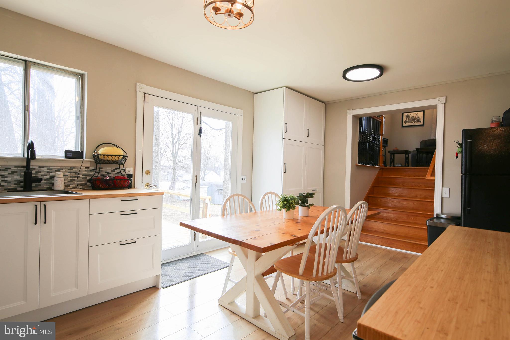 THOMAS ESTATES - Residential