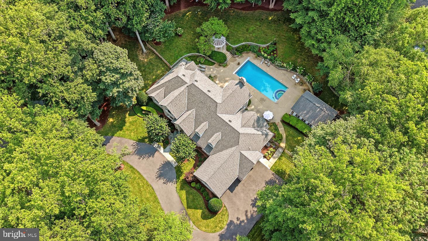 11216 RIVER VIEW DRIVE