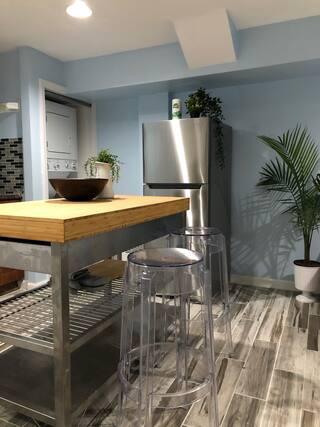 1606 4TH STREET NW