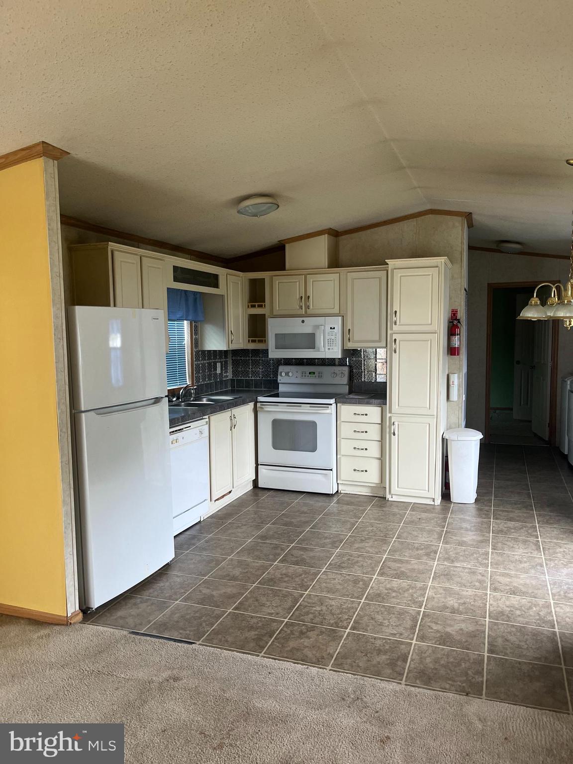 PENNWOOD CROSSING - Residential