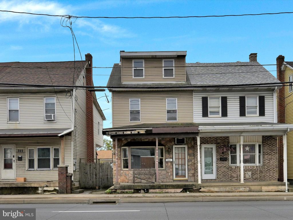 Photo of 313 Center Avenue, SCHUYLKILL HAVEN, PA 17972 (MLS # PASK2023892)