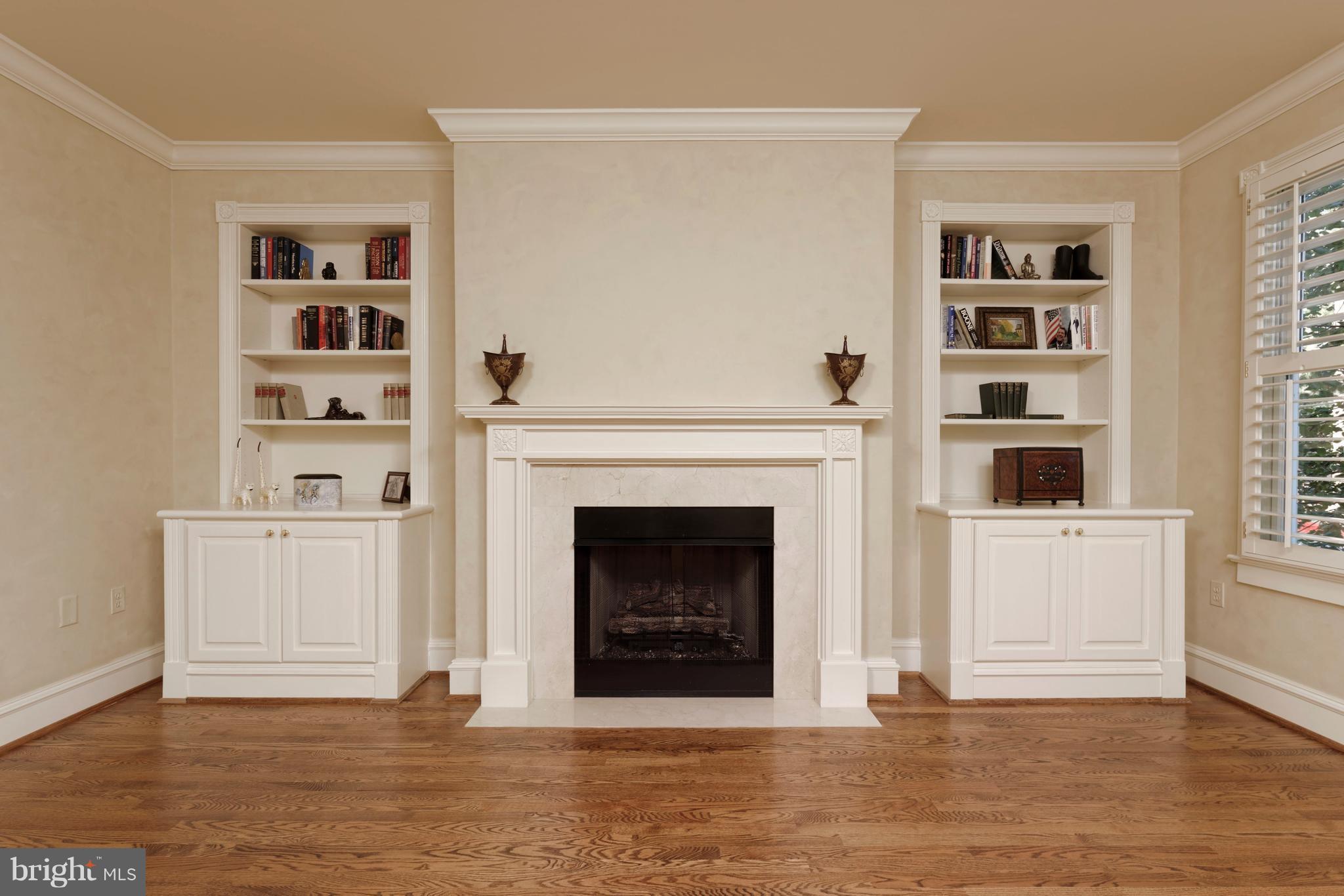 BACKYARD BOATS - Residential