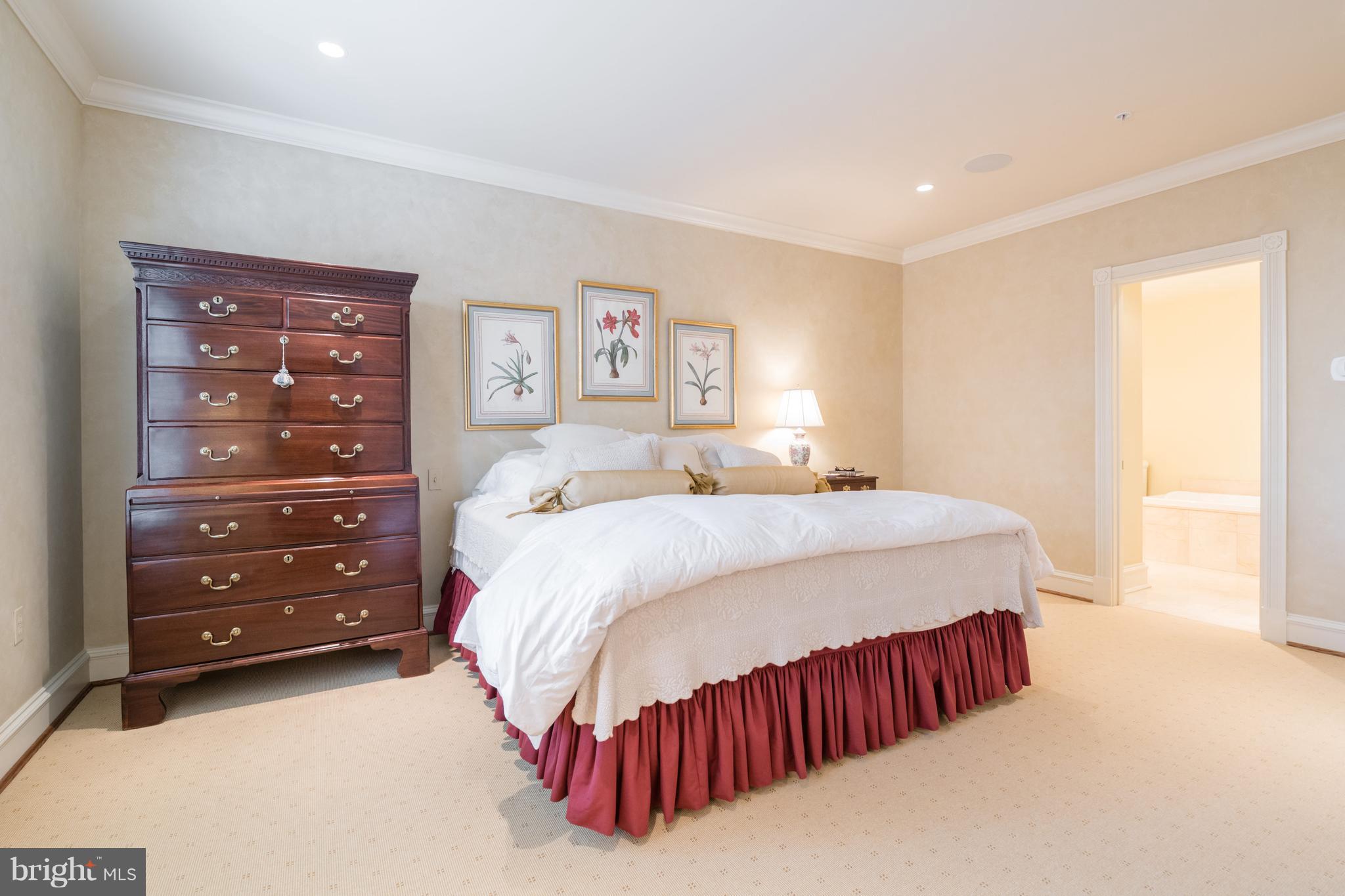 BACKYARD BOATS - Residential