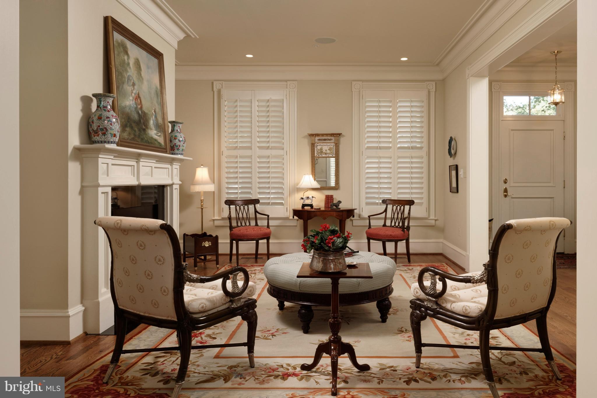 BACKYARD BOATS - Residential