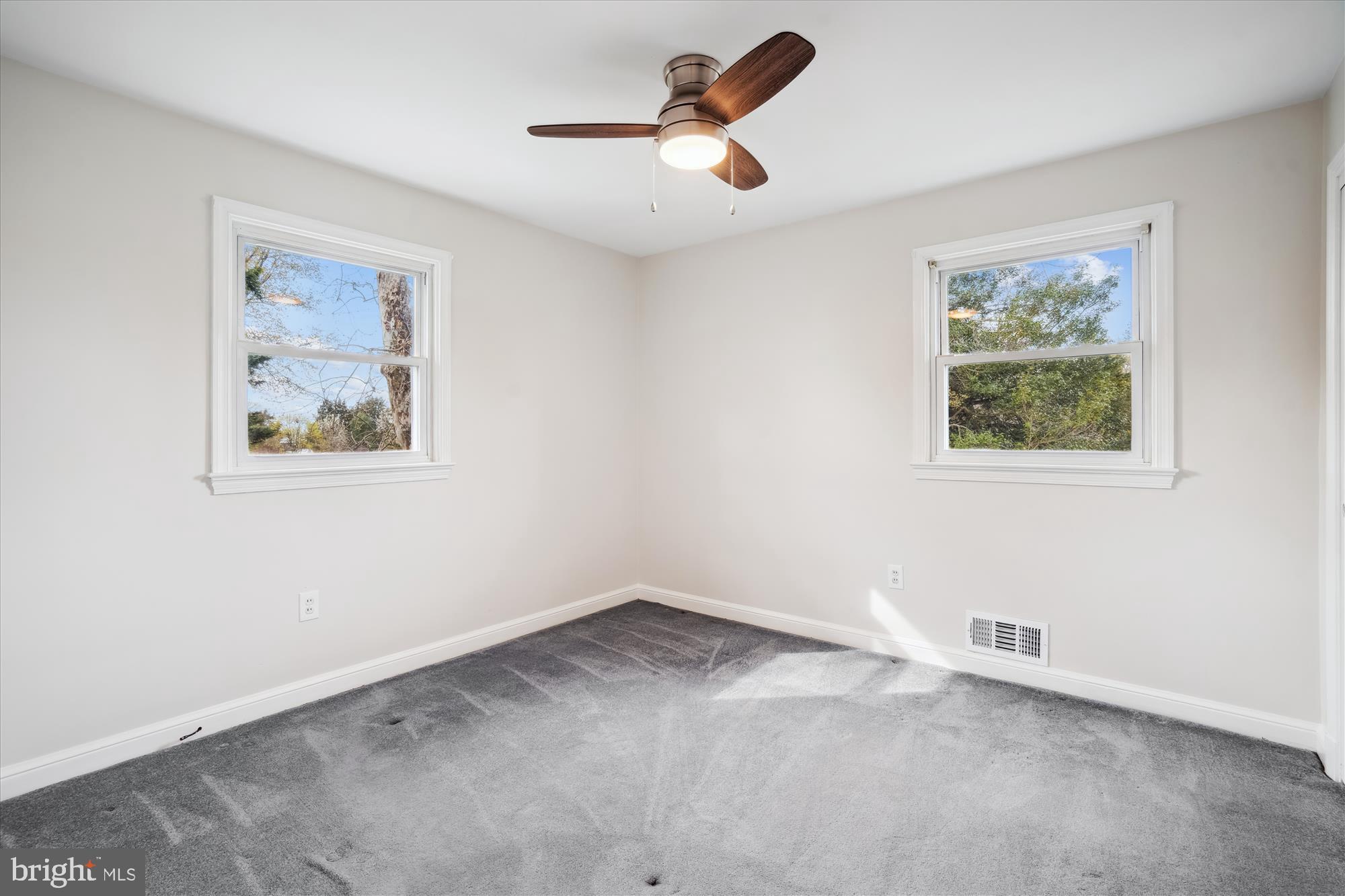 HILLSMERE ESTATES - Residential