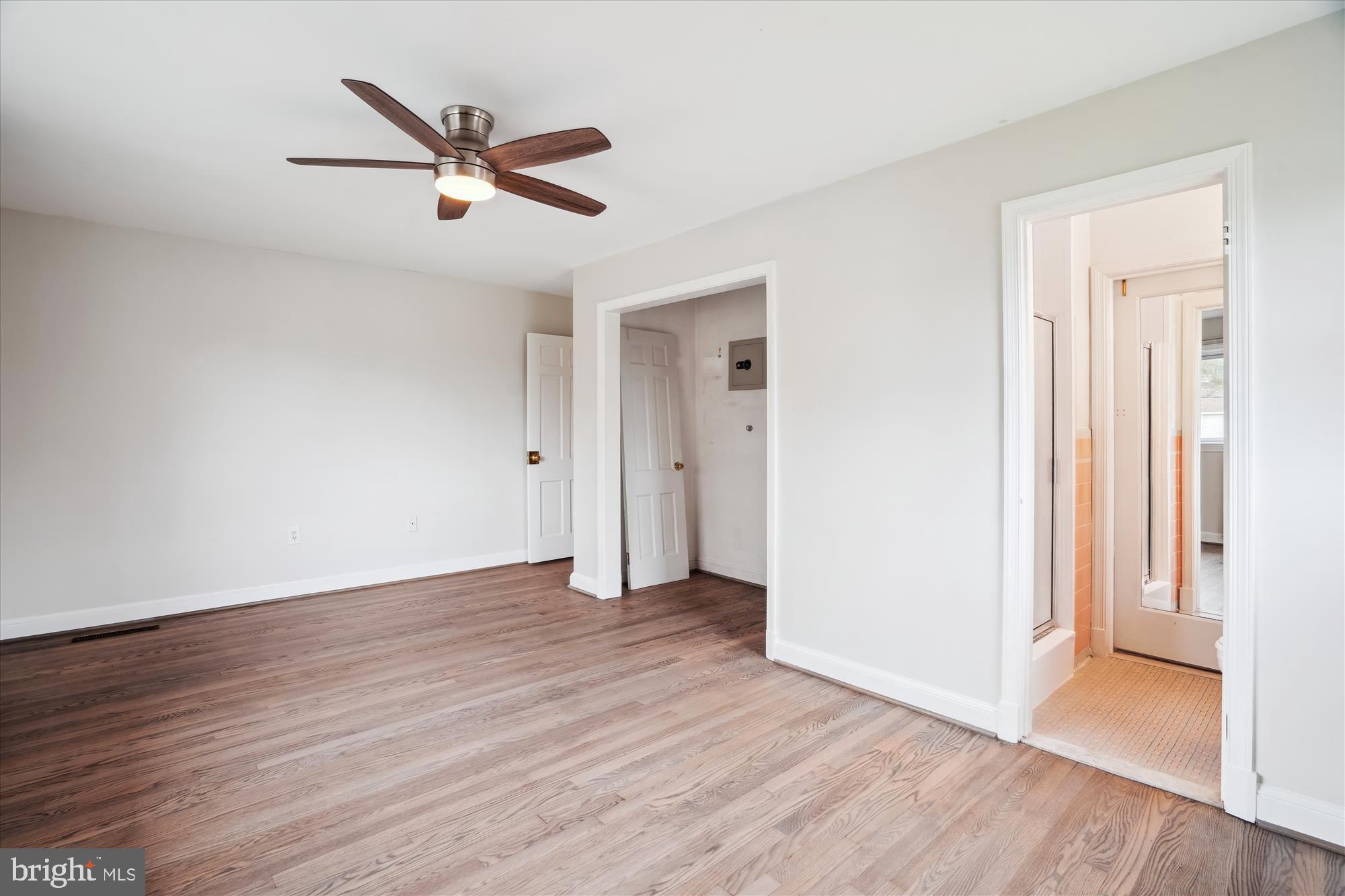 HILLSMERE ESTATES - Residential