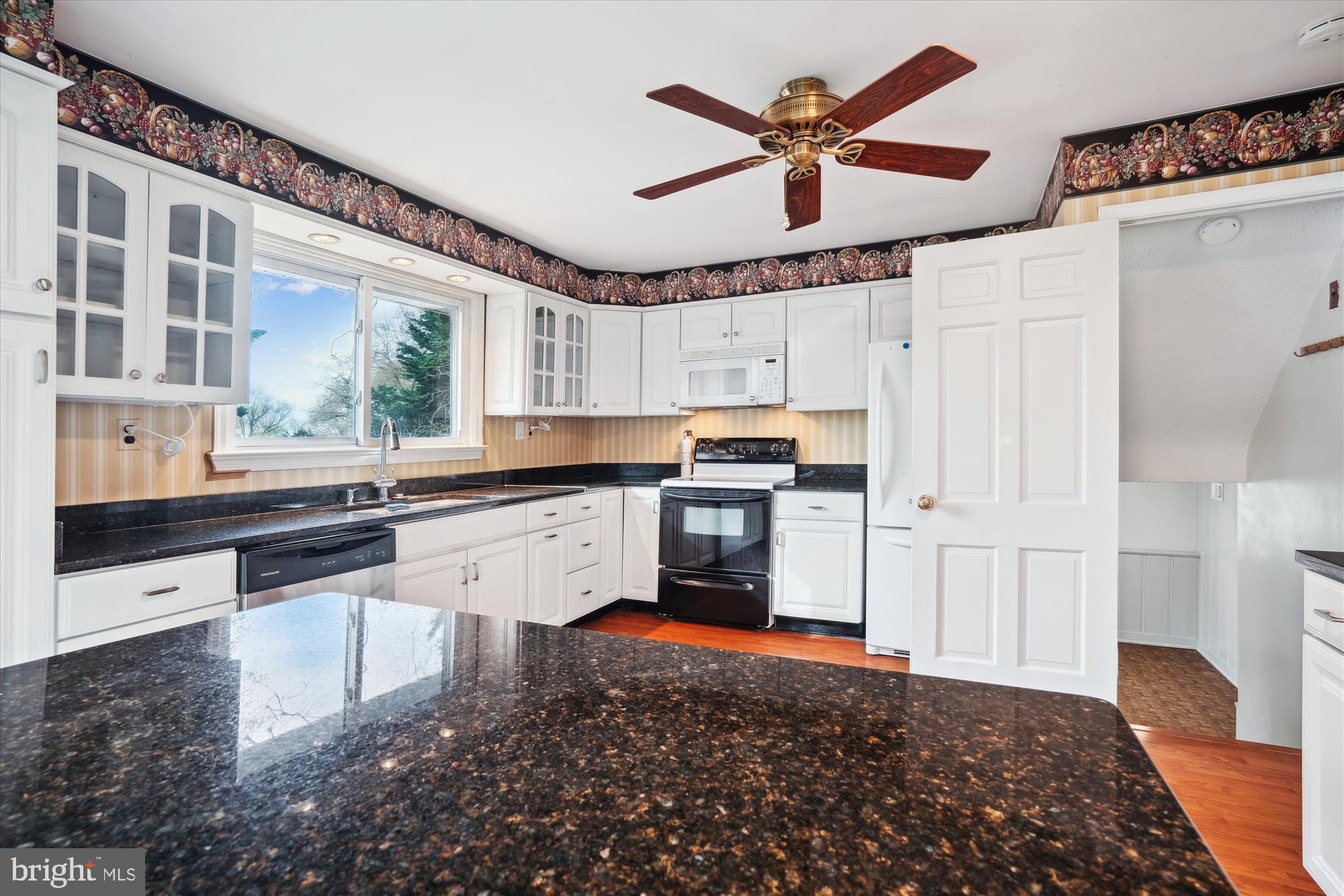 HILLSMERE ESTATES - Residential