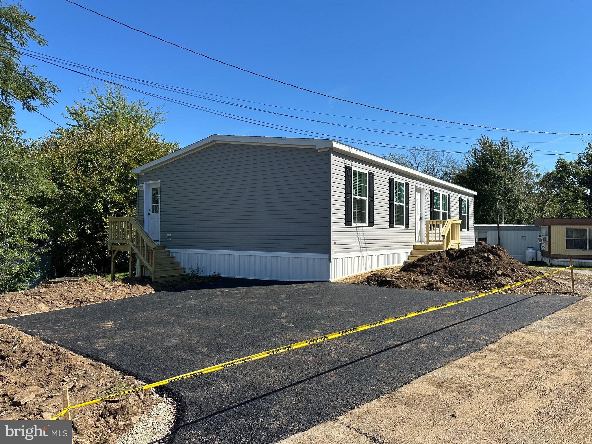 1365 RED HILL ROAD 18
