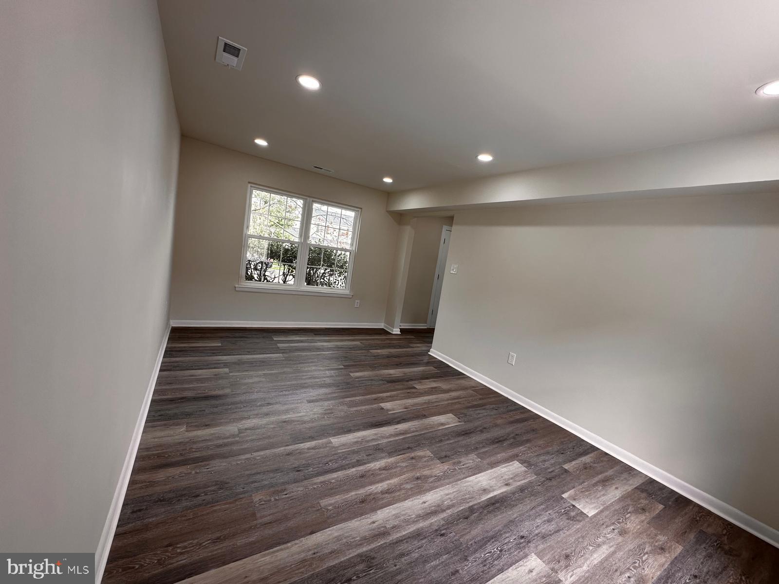 TANTALLON ON THE POTOMAC - Residential