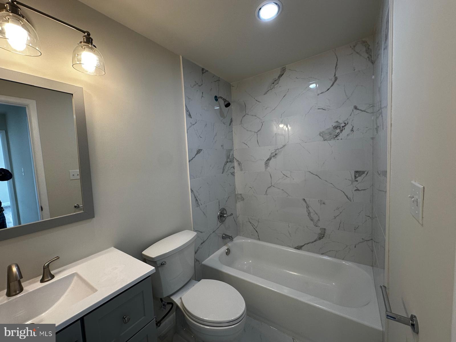 TANTALLON ON THE POTOMAC - Residential