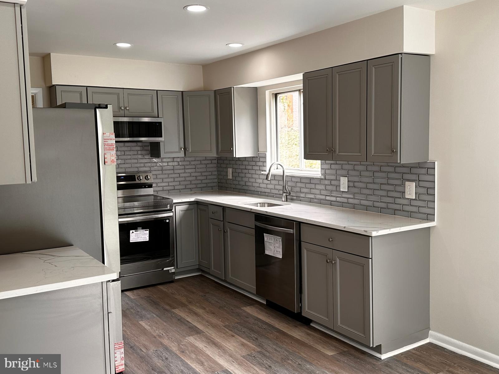 TANTALLON ON THE POTOMAC - Residential