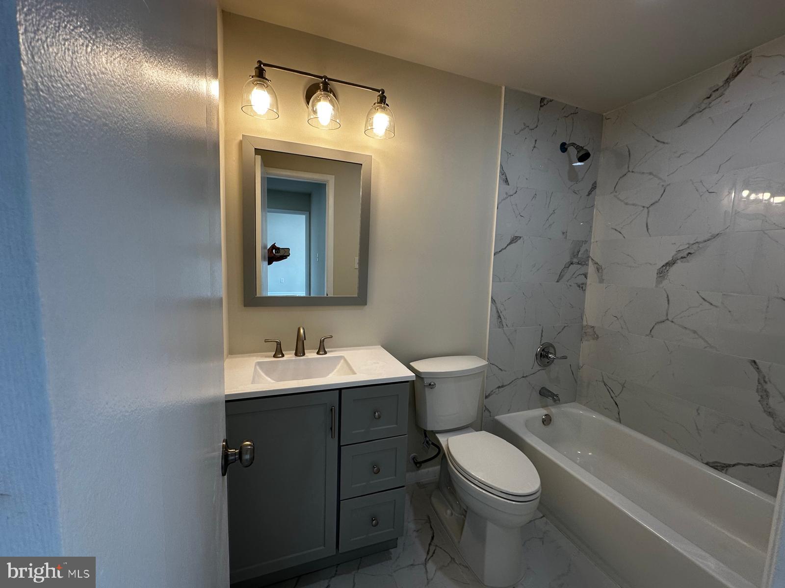 TANTALLON ON THE POTOMAC - Residential