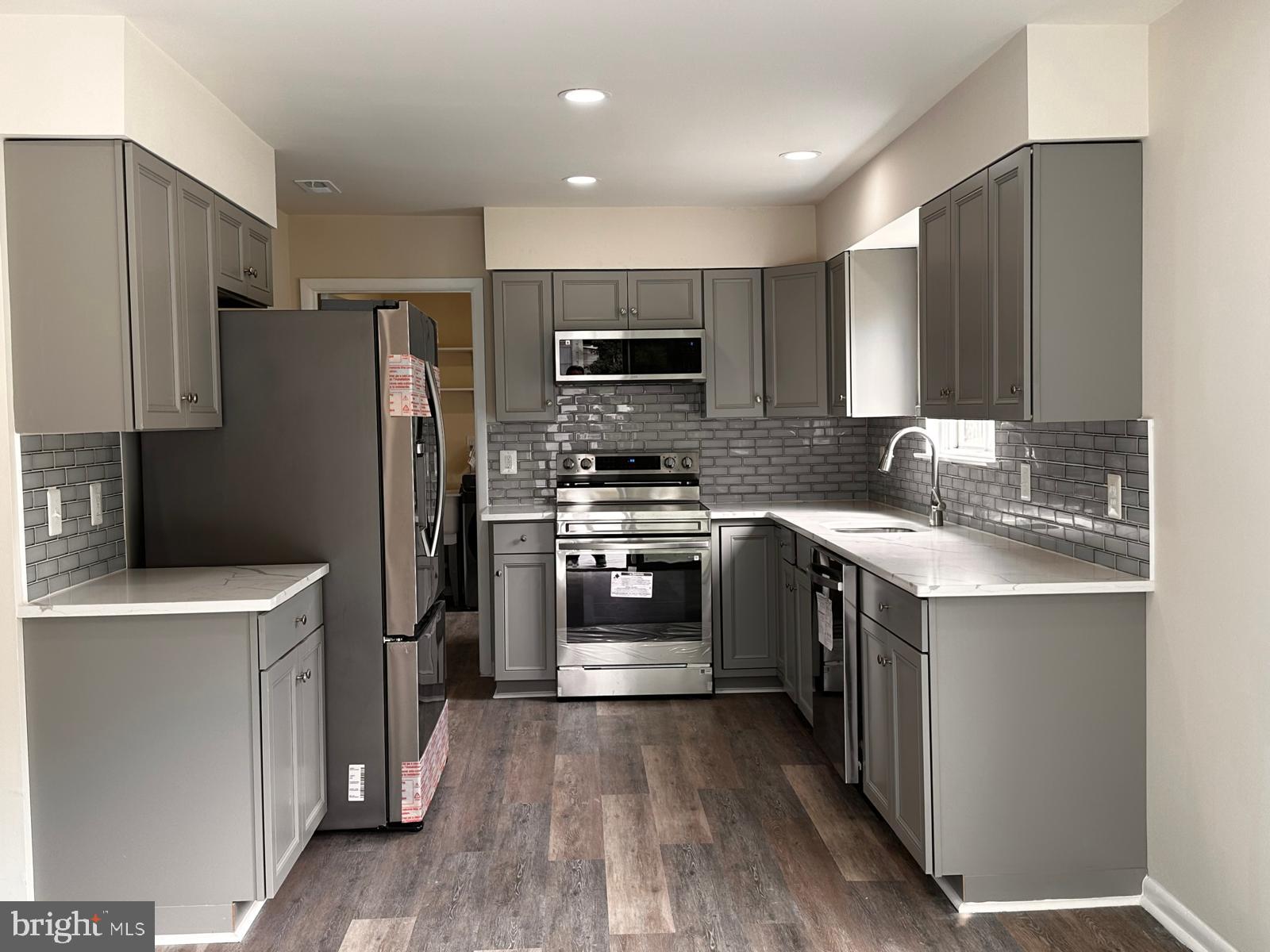 TANTALLON ON THE POTOMAC - Residential