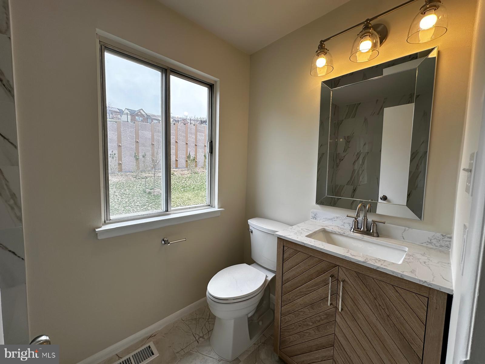 TANTALLON ON THE POTOMAC - Residential