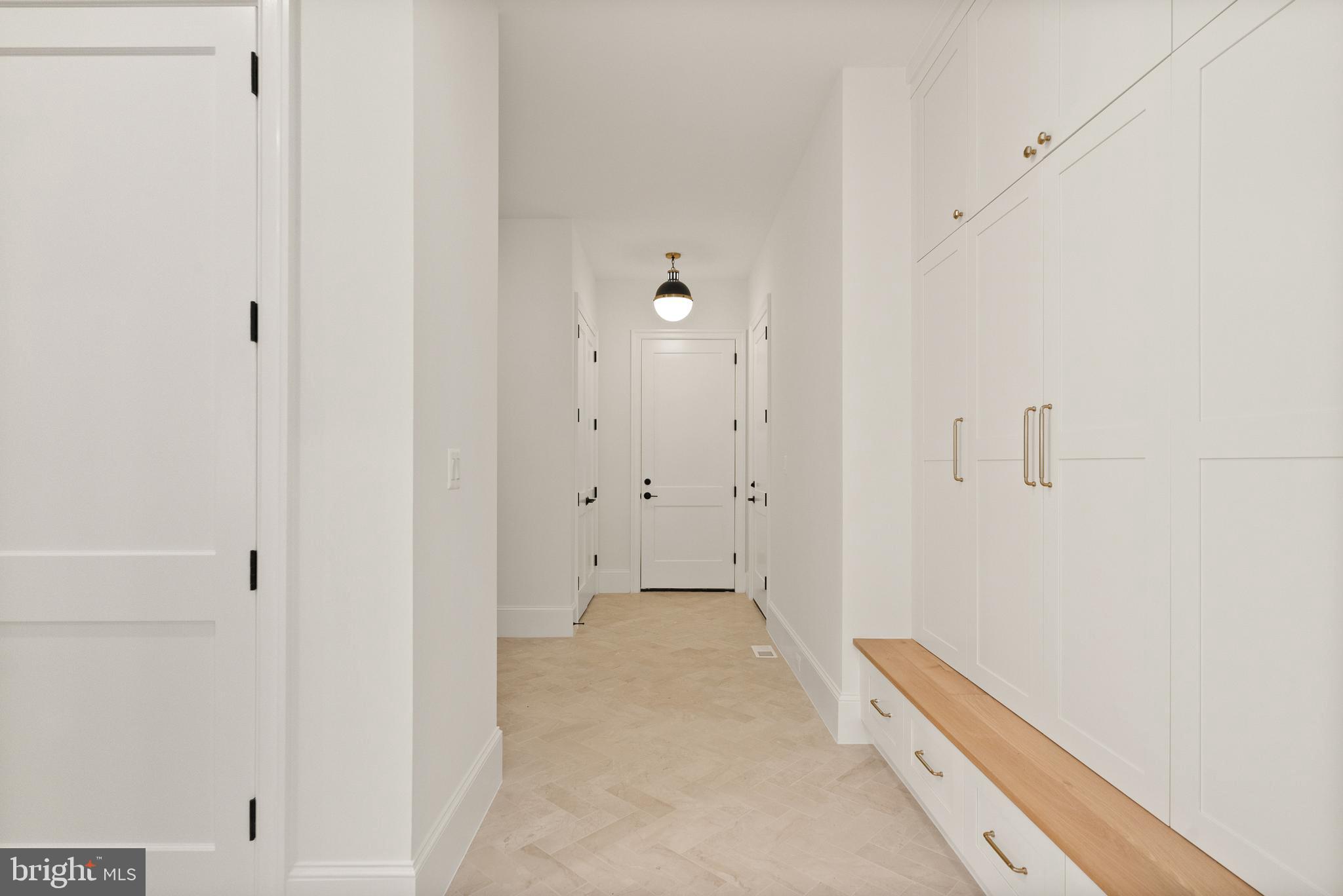 WOODSIDE ESTATES - Residential