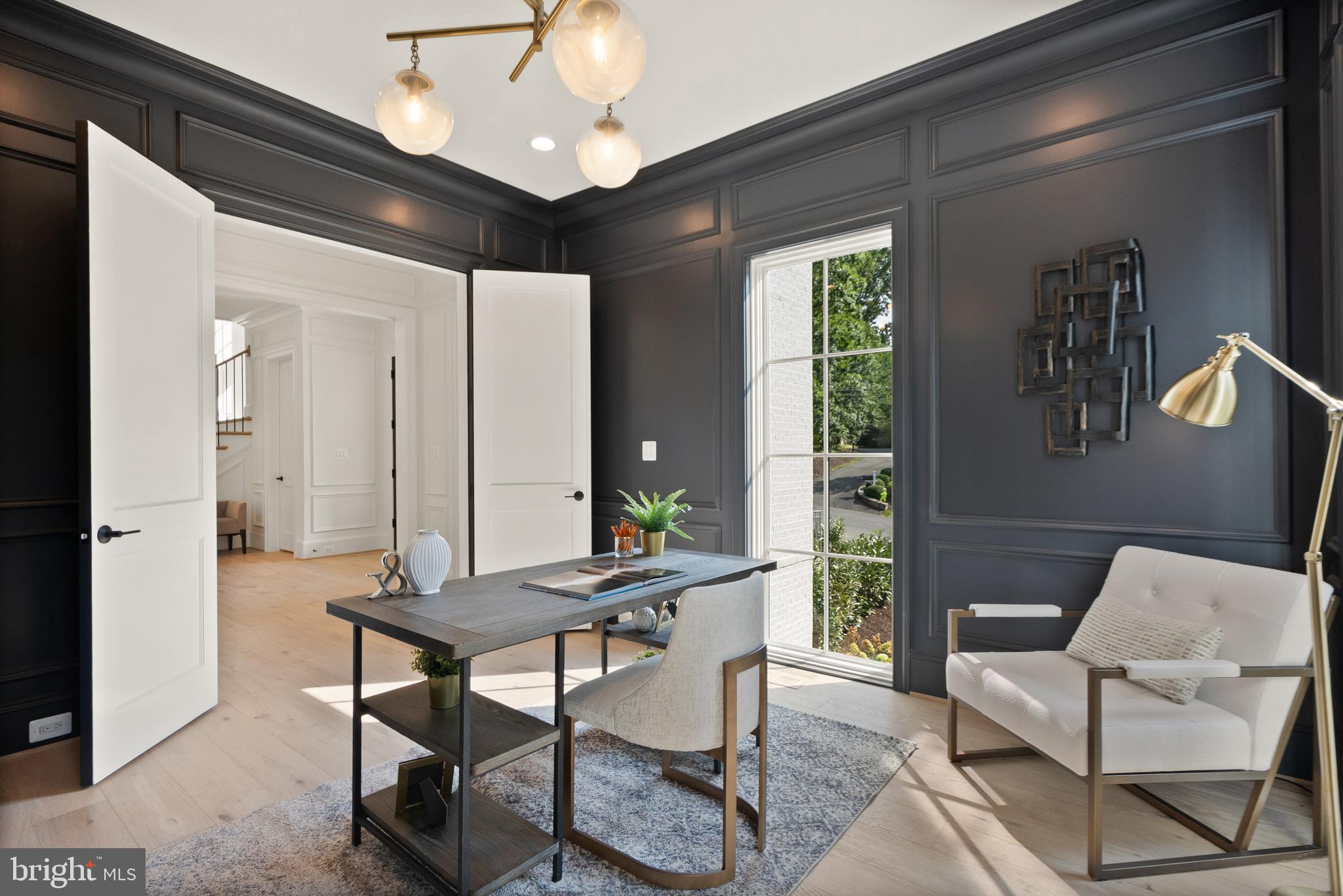 WOODSIDE ESTATES - Residential