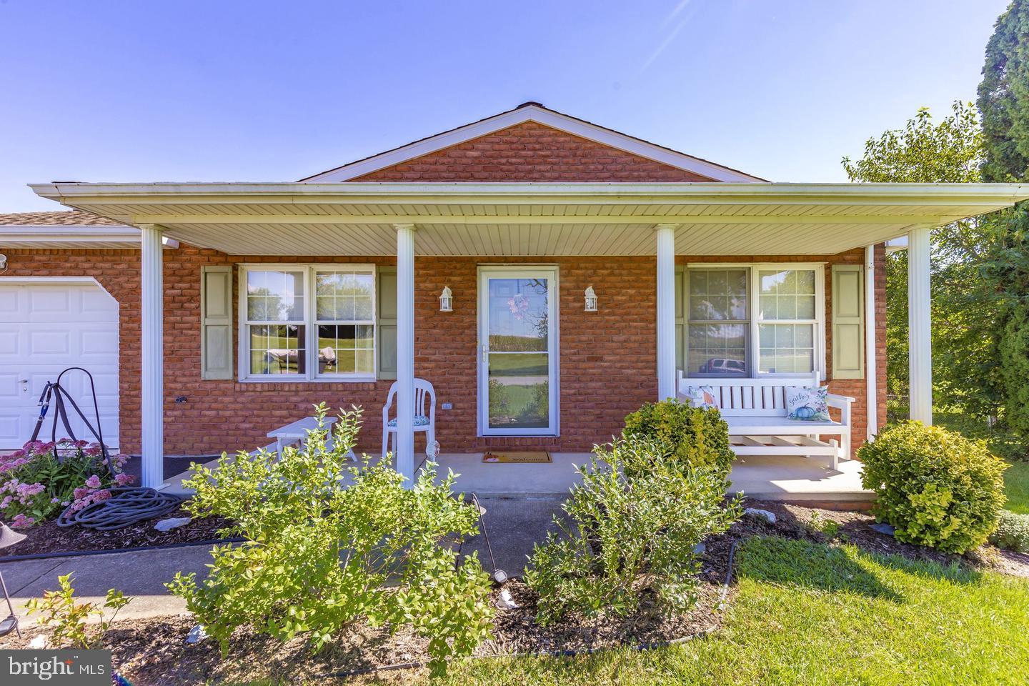 12225 W LAWN LANE