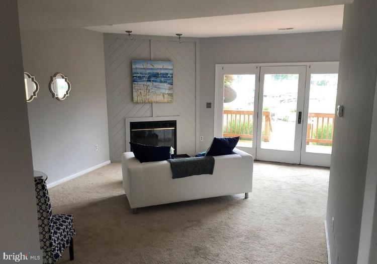 THOMPSON CREEK CONDOS - Residential Lease