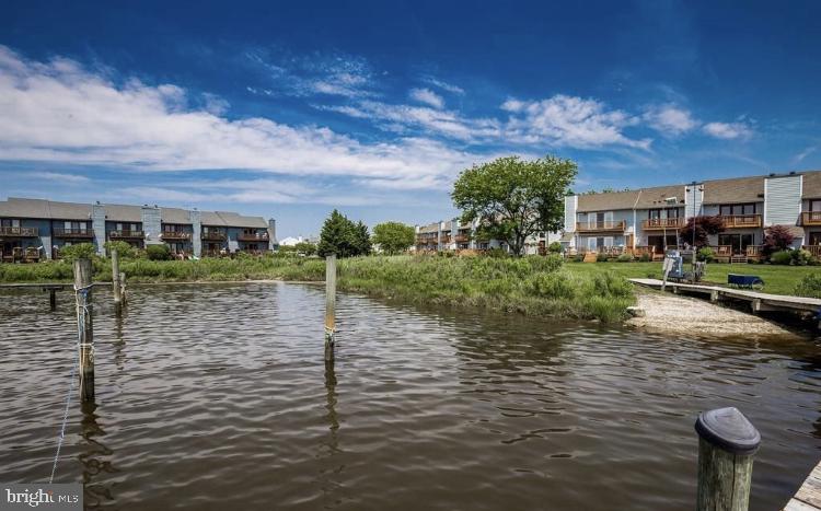 THOMPSON CREEK CONDOS - Residential Lease