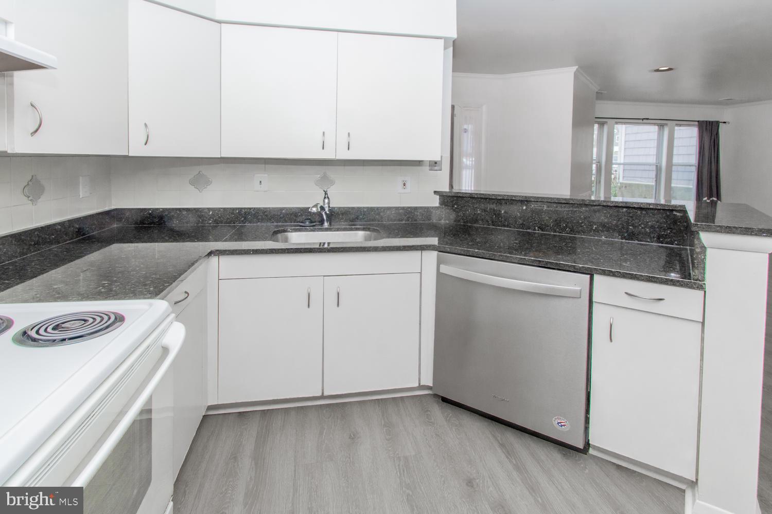 WOODLAND VILLAGE - Residential Lease