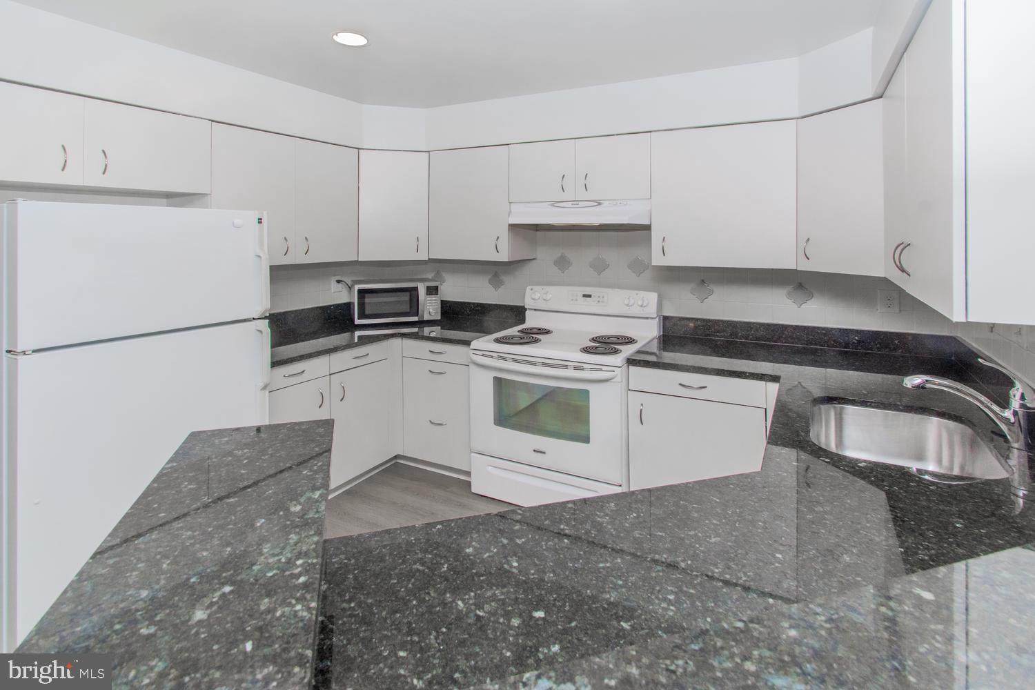 WOODLAND VILLAGE - Residential Lease