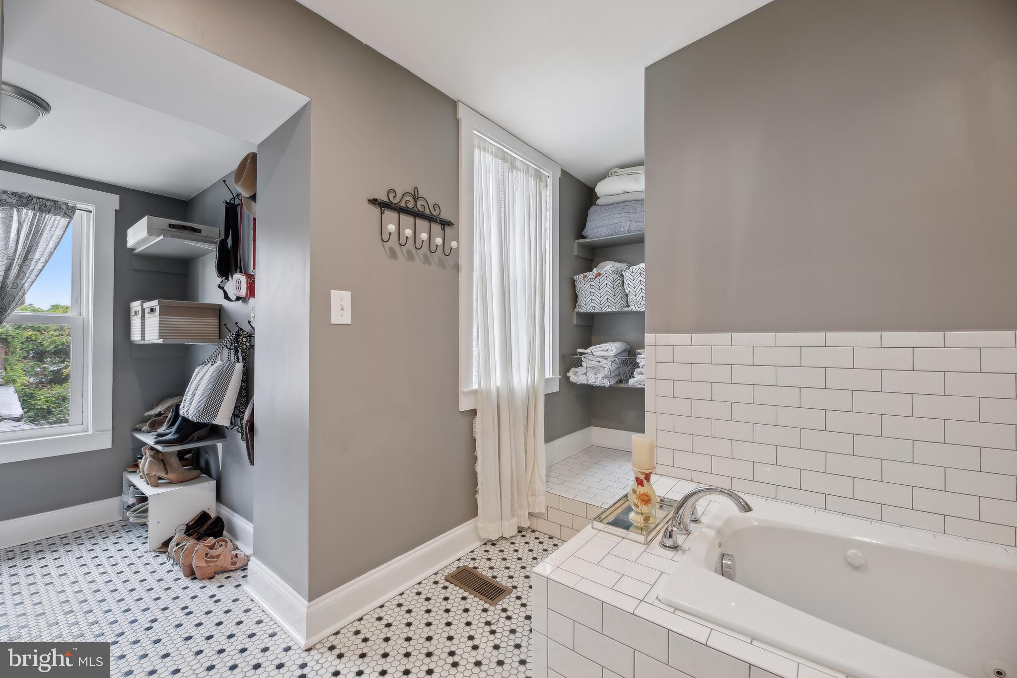 FELLS POINT HISTORIC DISTRICT - Residential