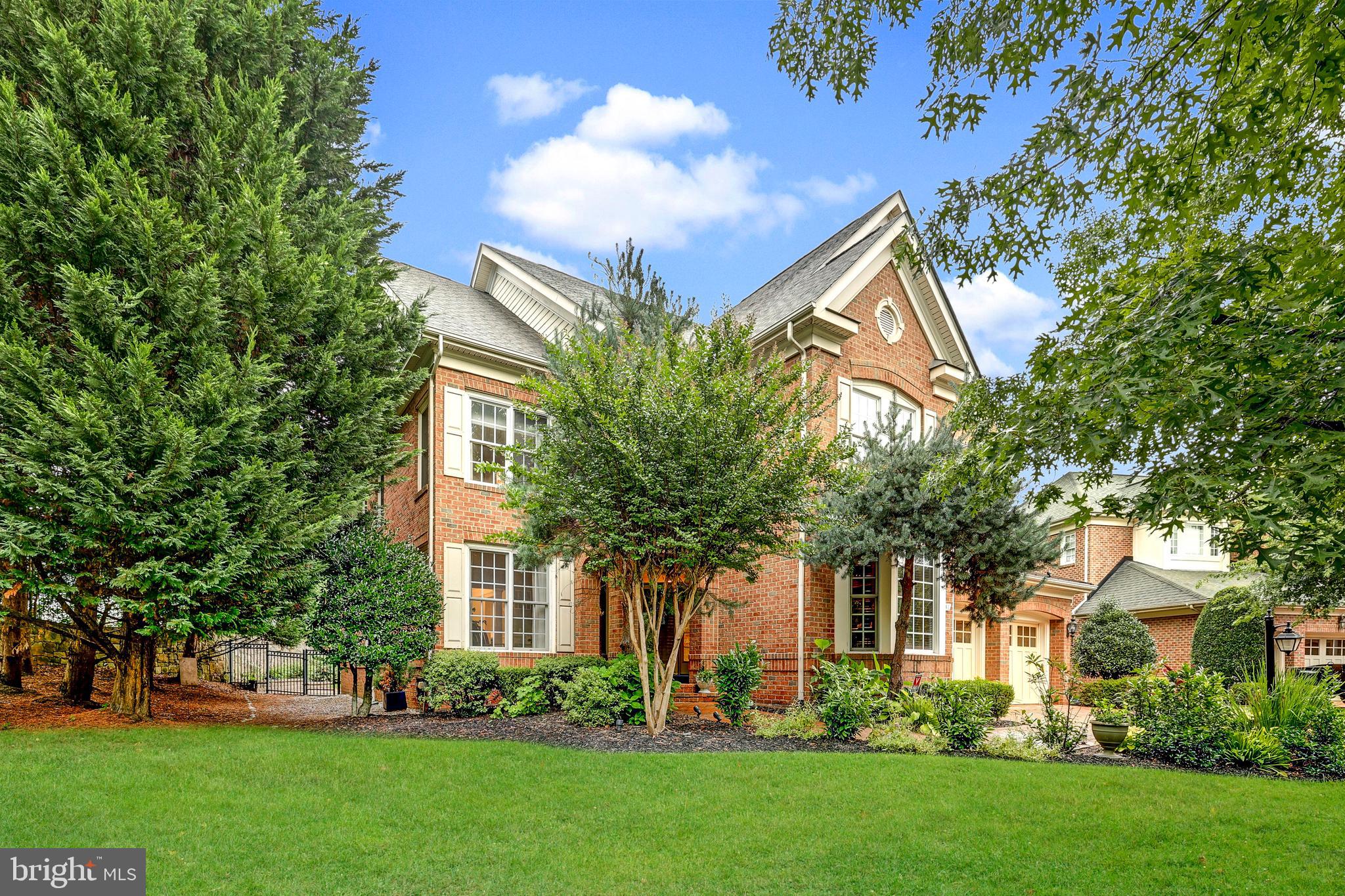 PICKETT'S RESERVE - Residential