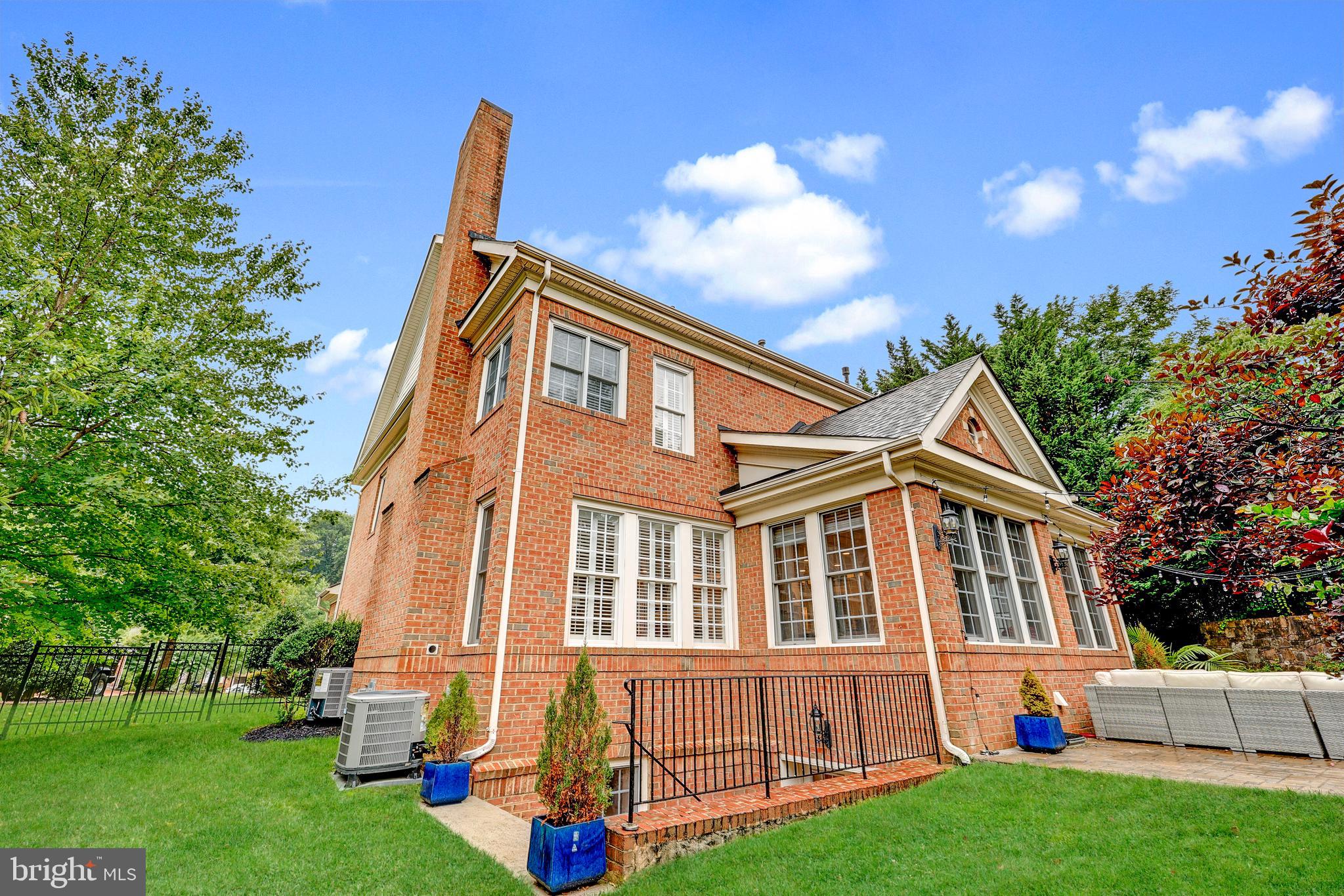 PICKETT'S RESERVE - Residential