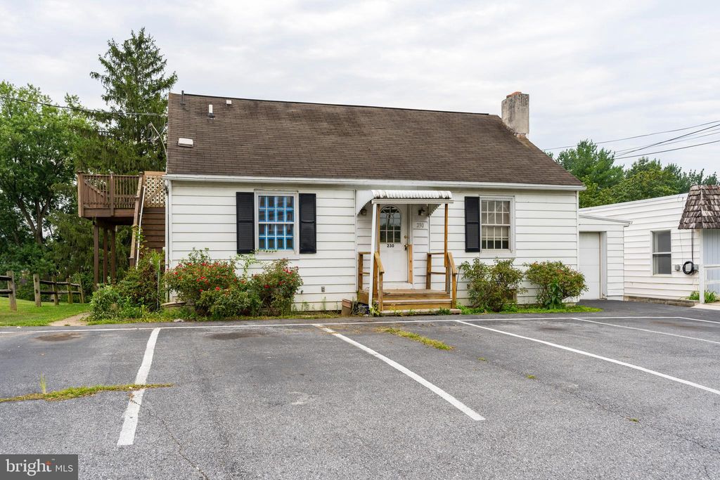 Photo of 230 S Reading Road, Ephrata, PA 17522 (MLS # PALA2042228)