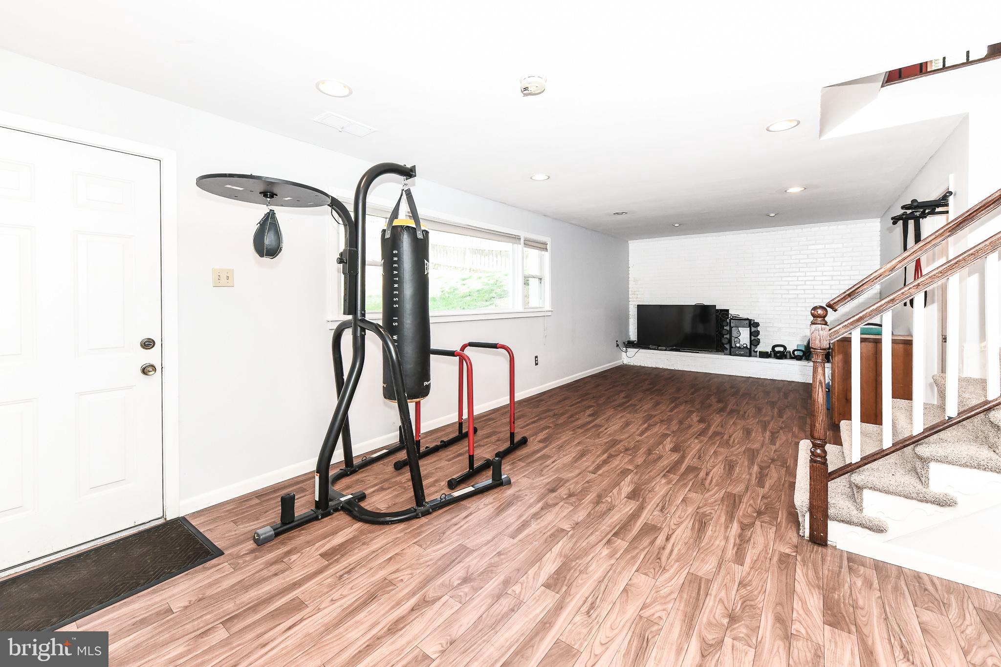 SEMINARY HILL ESTATES - Residential Lease