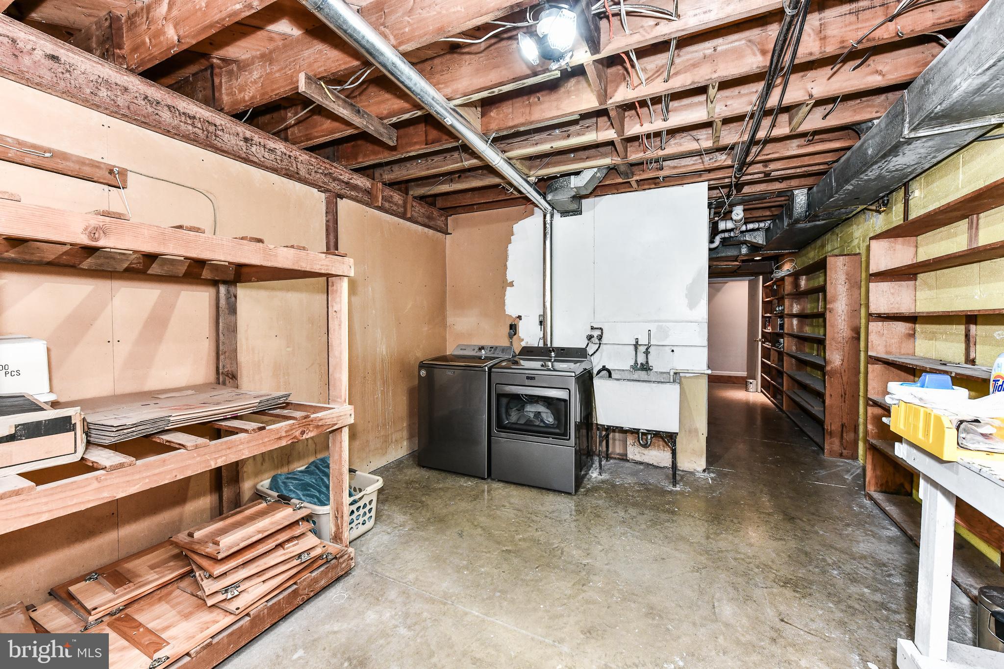 SEMINARY HILL ESTATES - Residential Lease