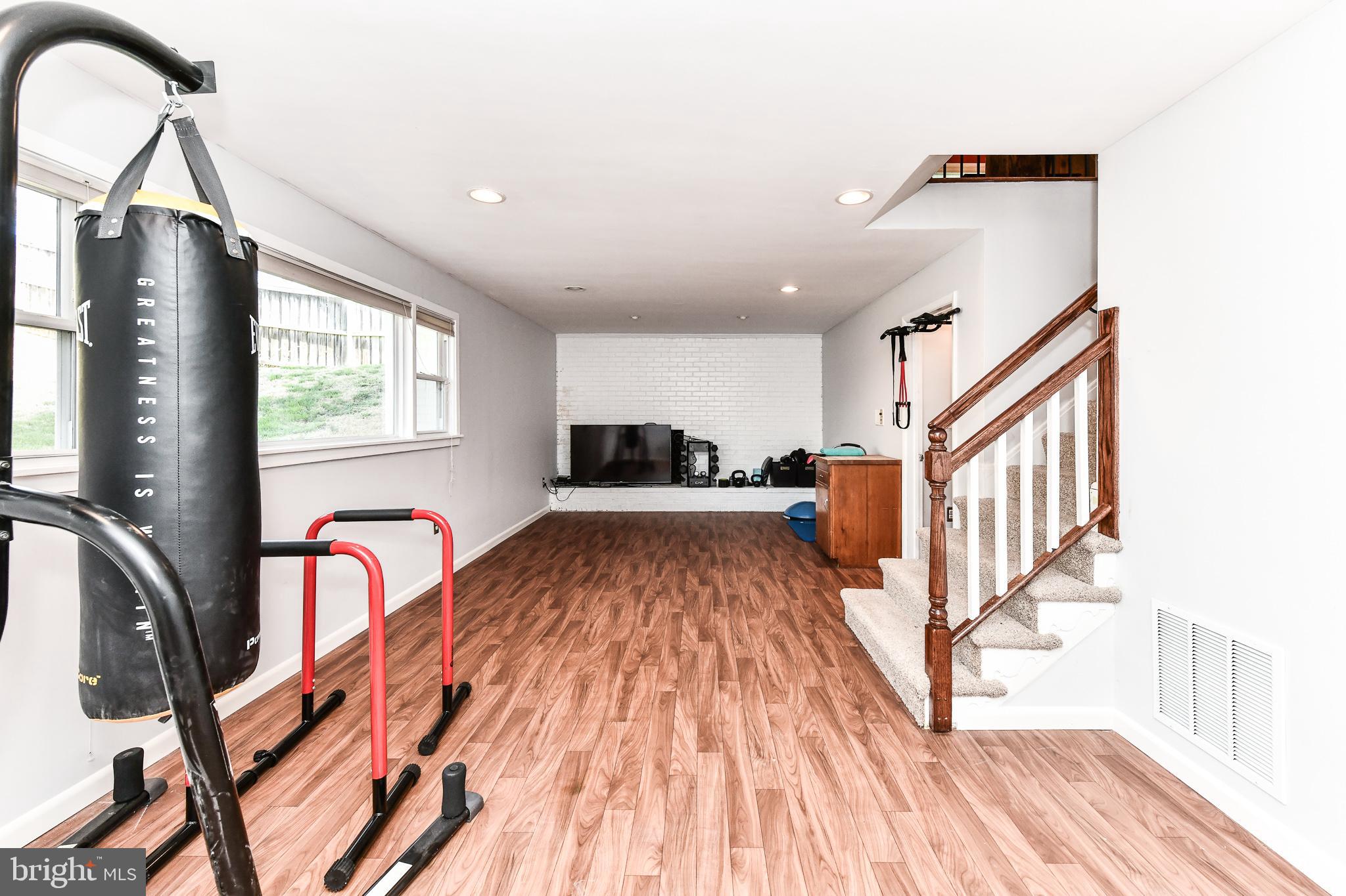 SEMINARY HILL ESTATES - Residential Lease