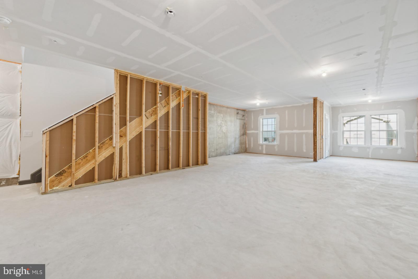 SPRING LAKE - Residential Lease