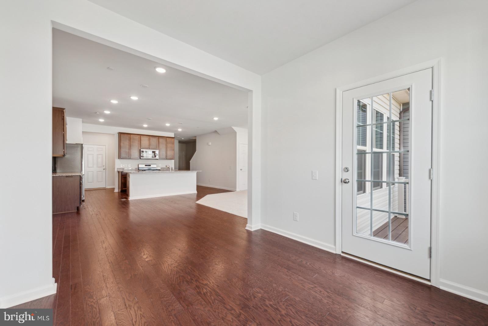 SPRING LAKE - Residential Lease