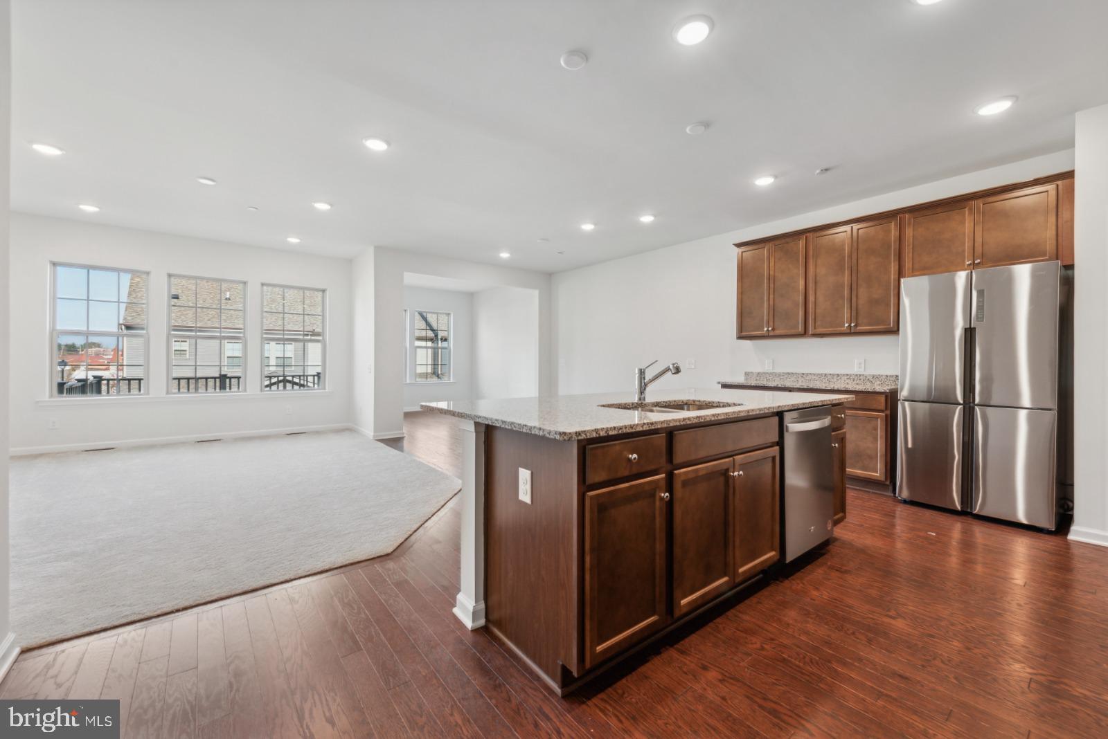 SPRING LAKE - Residential Lease